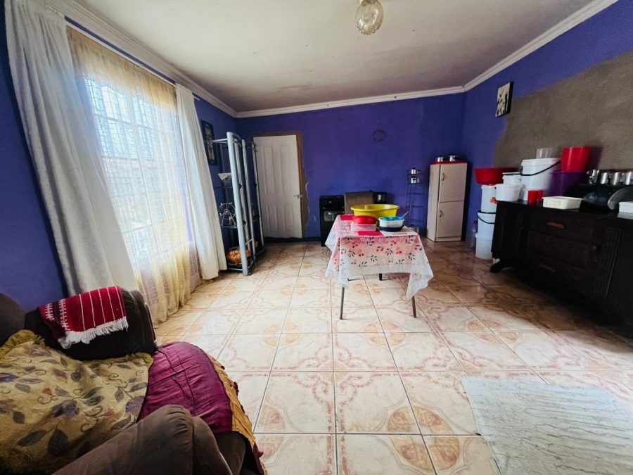 2 Bedroom Property for Sale in Bloemside 5 Free State